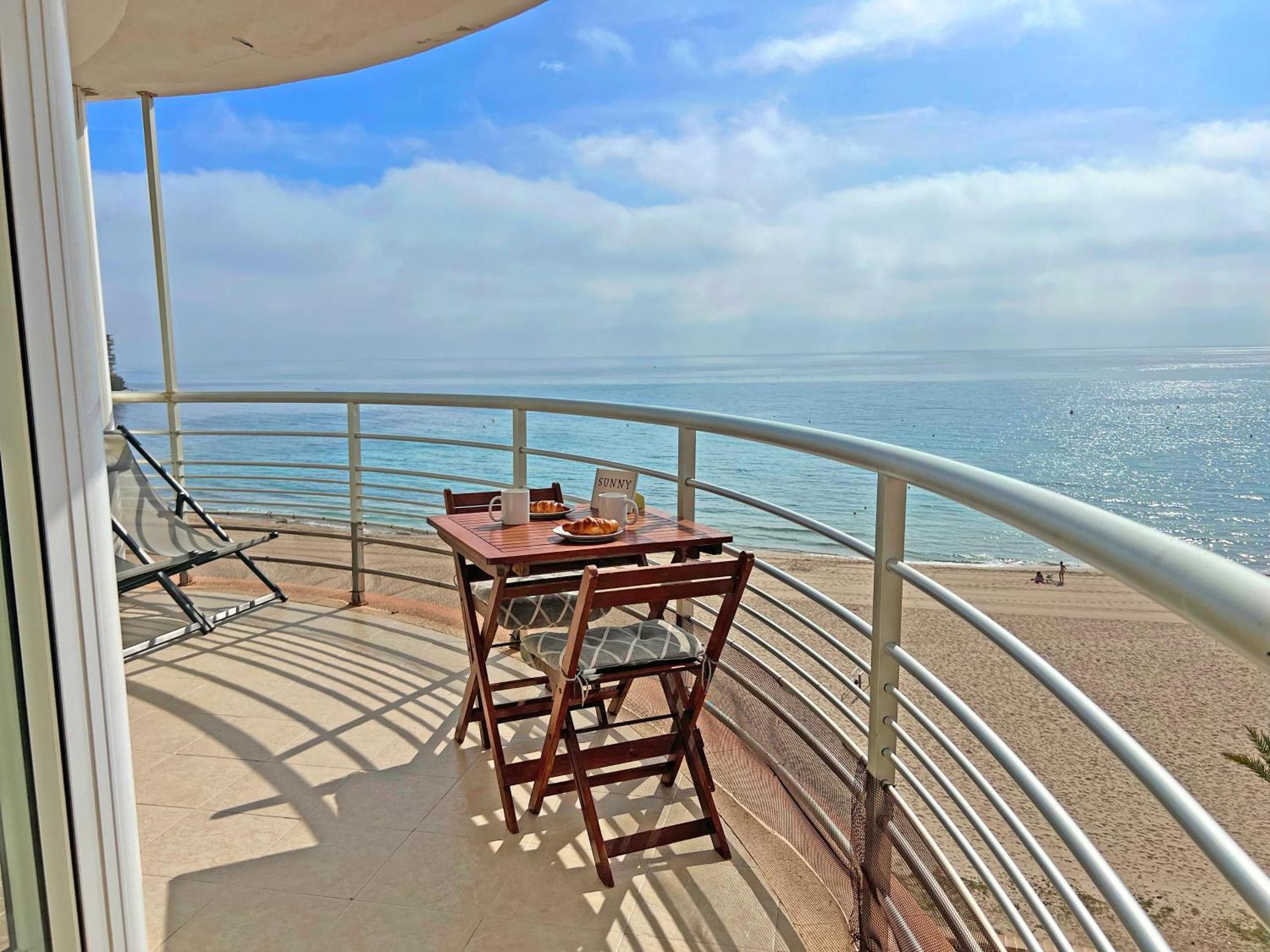Ferienwohnung Atico Frente Al Mar 2 Terrazas Barbacoa Y Parking Sujeto A Disponibilidad El Campello Exterior foto